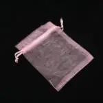 saculet-organza-roz-aprox-9x15cm-1.jpg